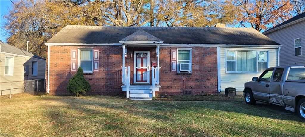 3772 Larkin ST, Norfolk, VA 23513