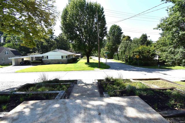 1915 E Maxwell Lane, Bloomington, IN 47401
