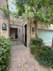 10 S Briar Hollow Lane 55, Houston, TX 77027