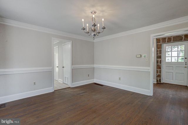 520 CLARKS LN, West Chester, PA 19382