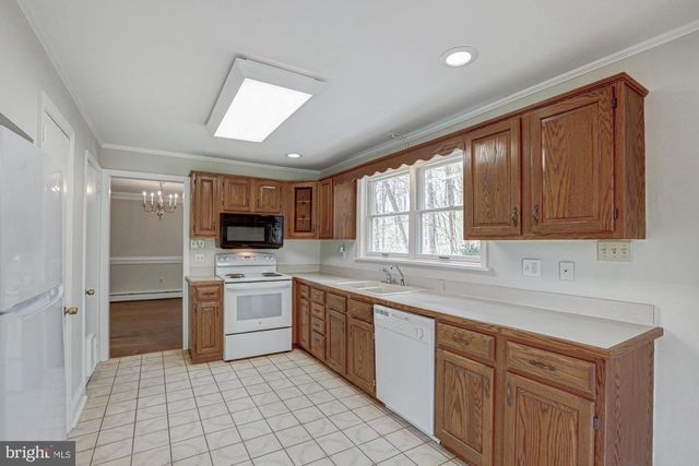 520 CLARKS LN, West Chester, PA 19382