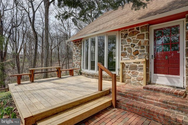 520 CLARKS LN, West Chester, PA 19382