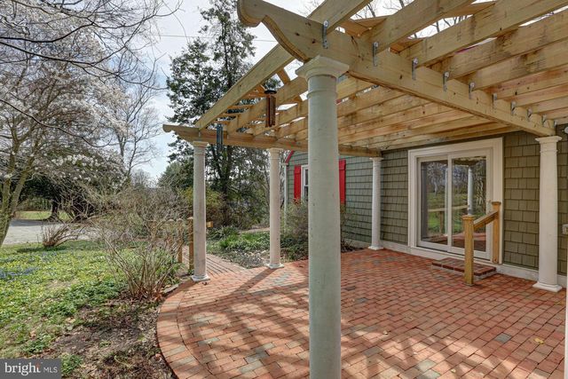 520 CLARKS LN, West Chester, PA 19382