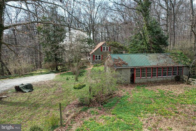520 CLARKS LN, West Chester, PA 19382