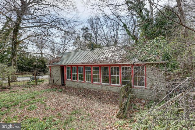 520 CLARKS LN, West Chester, PA 19382
