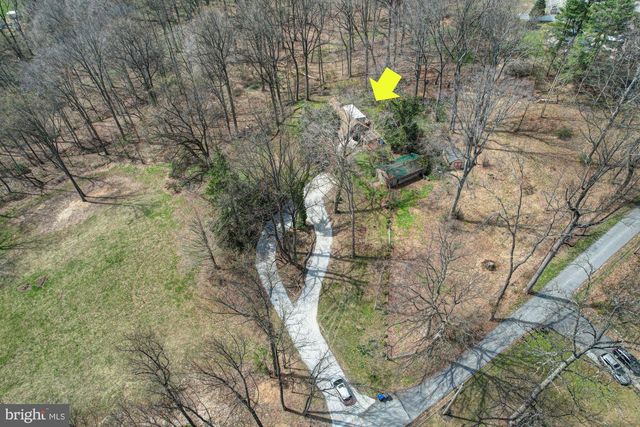 520 CLARKS LN, West Chester, PA 19382