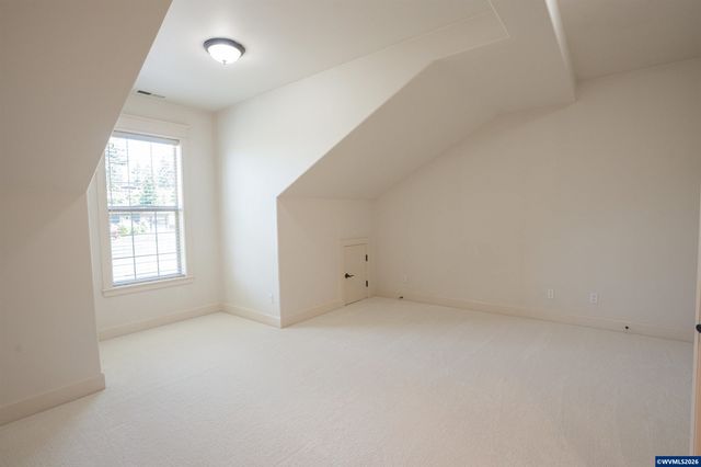 1750 SW Pinehurst Pl, Corvallis, OR 97333
