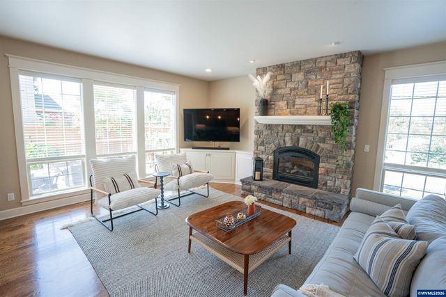 1750 SW Pinehurst Pl, Corvallis, OR 97333