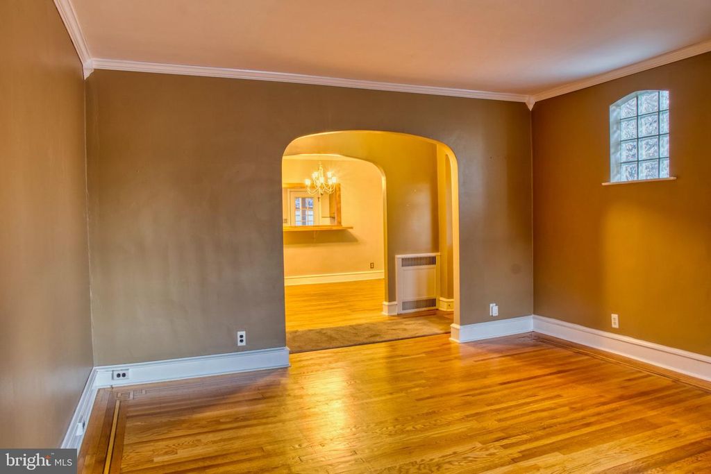 8030 BURHOLME AVE, PHILADELPHIA, PA 19111 — photo 3