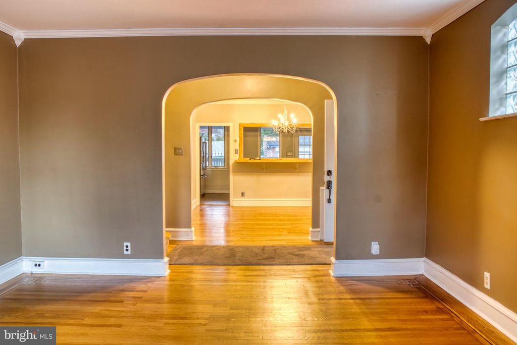 8030 BURHOLME AVE, PHILADELPHIA, PA 19111 — photo 5