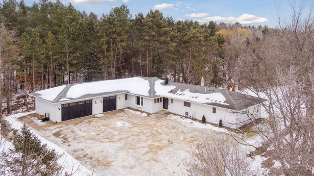 9353 Stonebridge Trail N, Stillwater, MN 55082