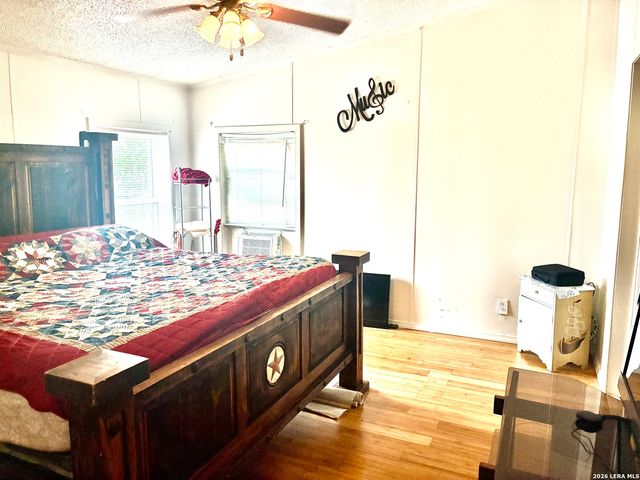 506 Maple, Jourdanton, TX 78026