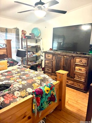 506 Maple, Jourdanton, TX 78026