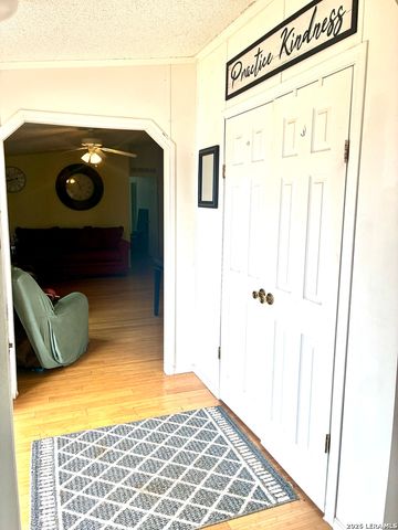 506 Maple, Jourdanton, TX 78026