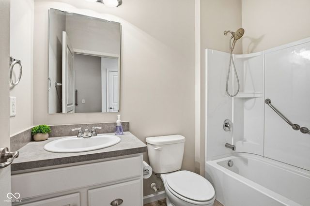 16003 Malbec Street, Fishers, IN 46037