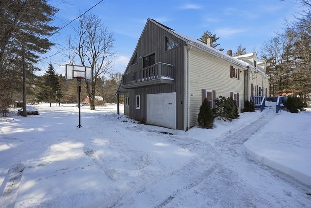 325 Allen Street, Hampden, MA 01036