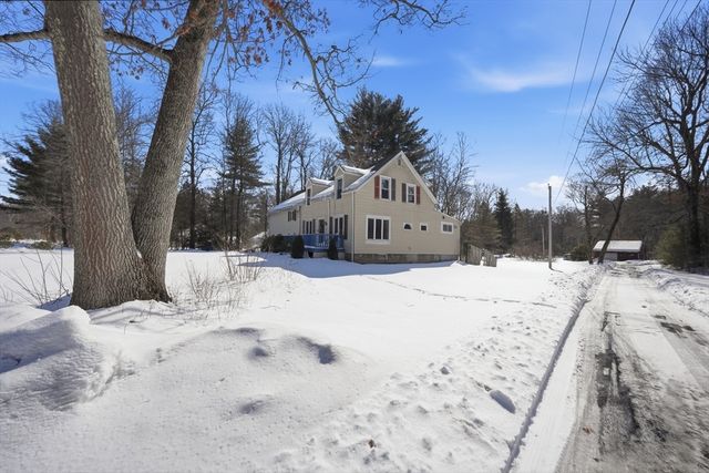 325 Allen Street, Hampden, MA 01036