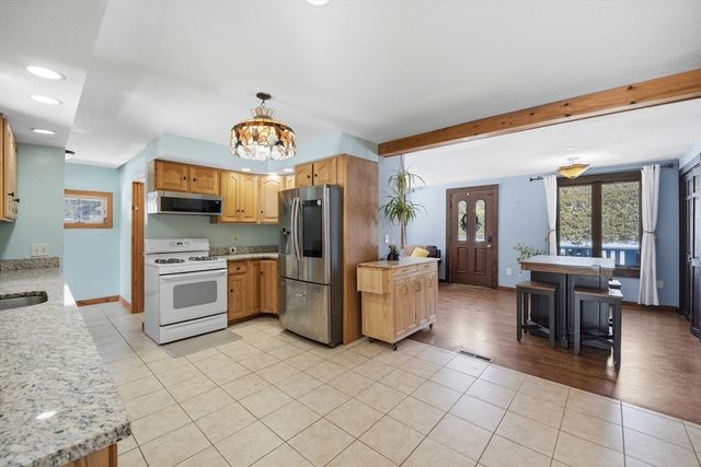 325 Allen Street, Hampden, MA 01036