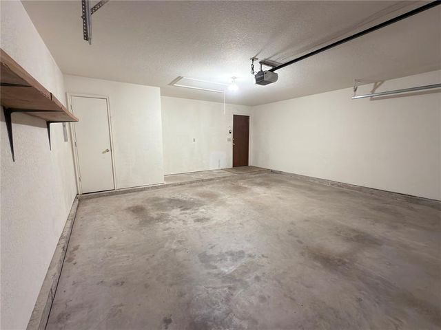 1082 Hilltop Mansion Drive, Yukon, OK 73099