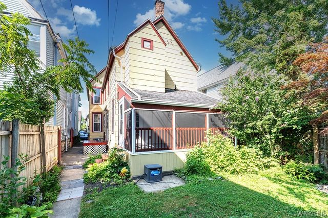 43 15th Street, Buffalo, NY 14213