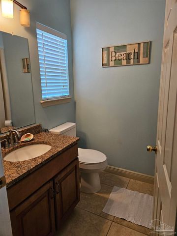 10127 Sinton Dr, Pensacola, FL 32507