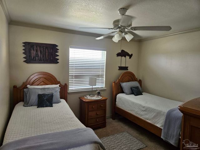 10127 Sinton Dr, Pensacola, FL 32507