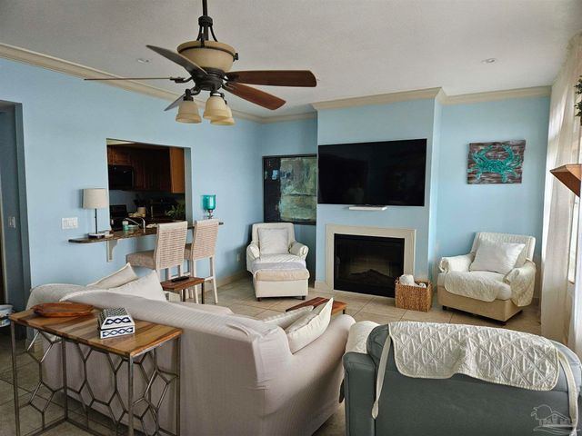 10127 Sinton Dr, Pensacola, FL 32507