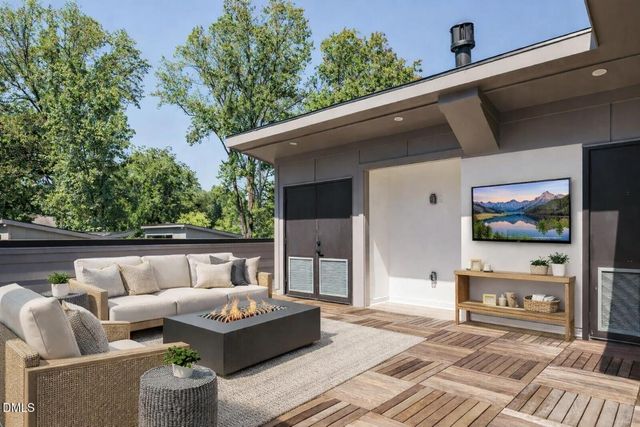 1523 Urban Trace Lane, Raleigh, NC 27608