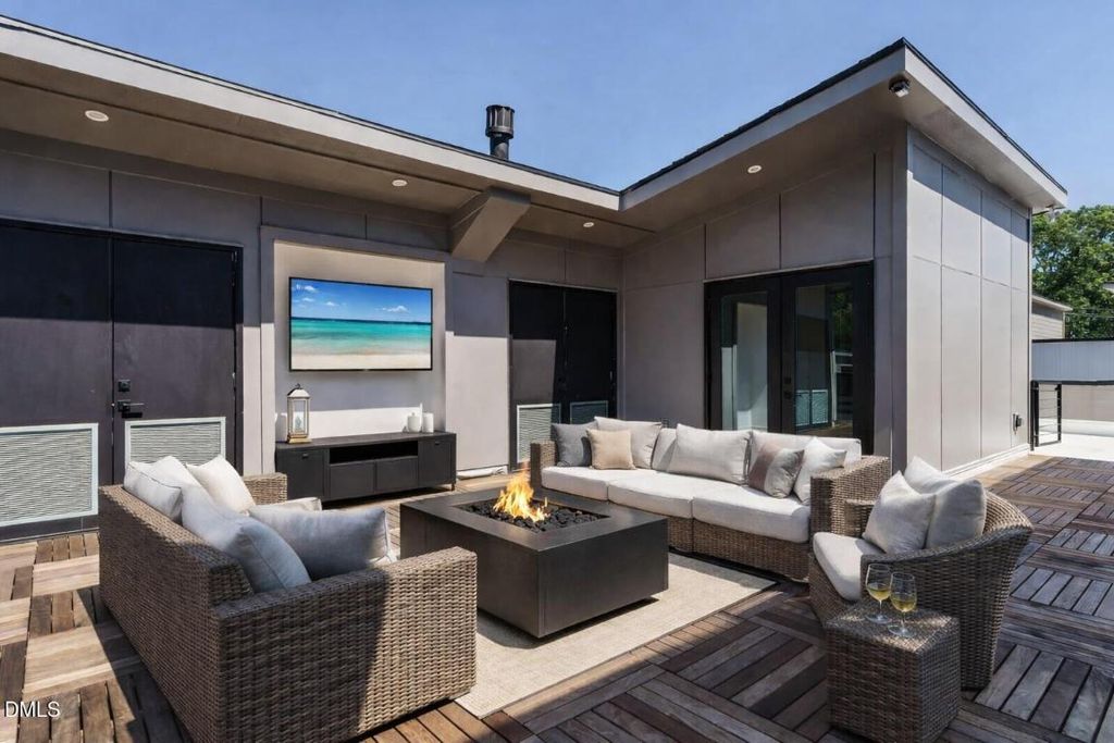 1523 Urban Trace Lane, Raleigh, NC 27608