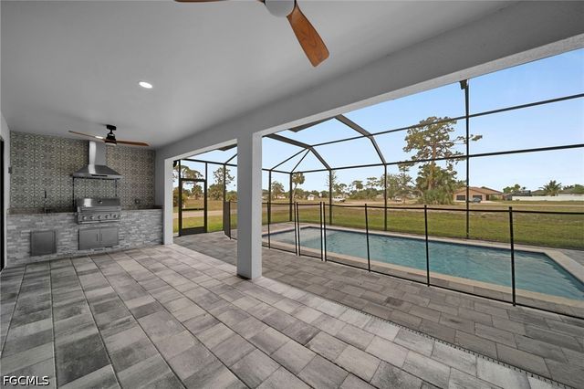 1201 SW 8th PL, Cape Coral, FL 33991