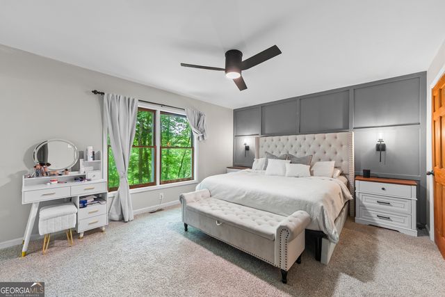 262 Patrick Ln, Helen, GA 30545
