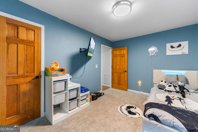 262 Patrick Ln, Helen, GA 30545