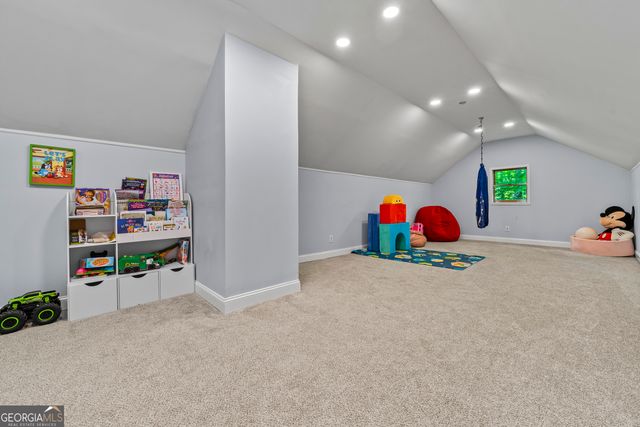 262 Patrick Ln, Helen, GA 30545