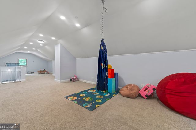 262 Patrick Ln, Helen, GA 30545