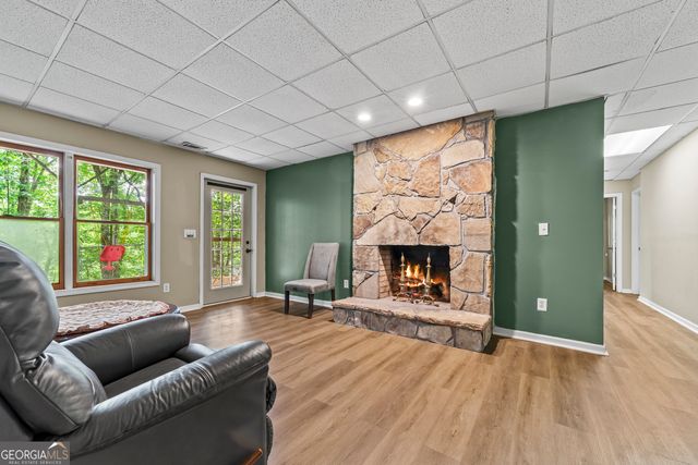 262 Patrick Ln, Helen, GA 30545