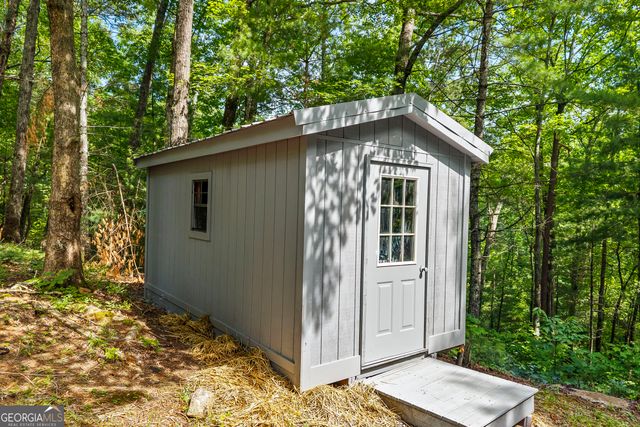 262 Patrick Ln, Helen, GA 30545