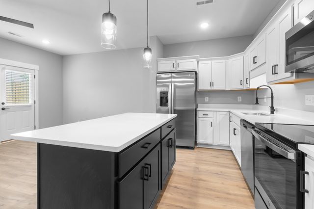 303 Jonathan Wade circle, Clarksville, TN 37043