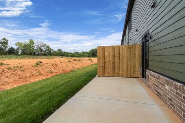 303 Jonathan Wade circle, Clarksville, TN 37043