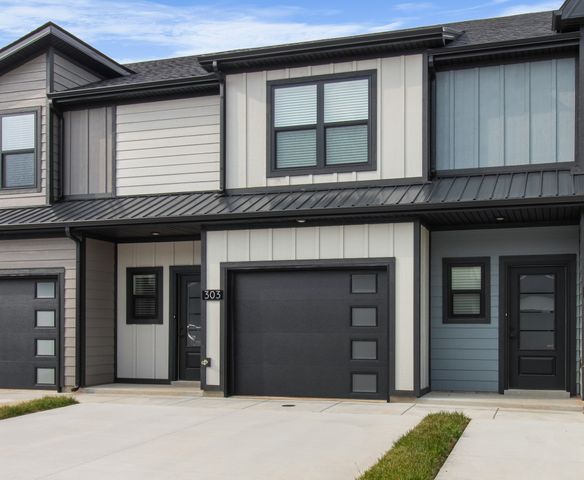 303 Jonathan Wade circle, Clarksville, TN 37043