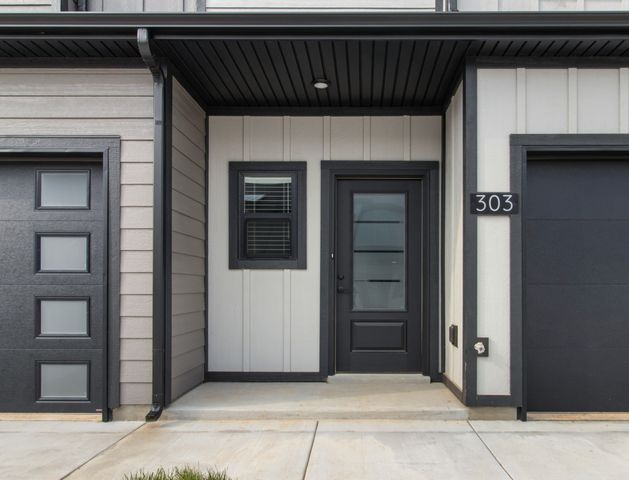 303 Jonathan Wade circle, Clarksville, TN 37043