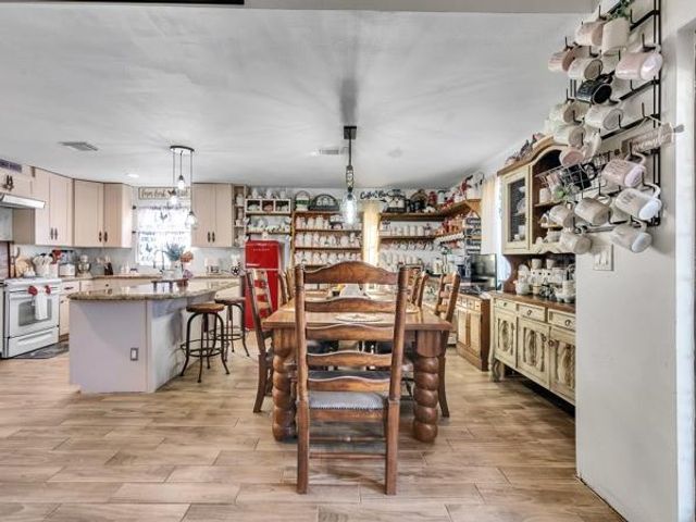 1414 County Road 3550, Cleveland, TX 77327