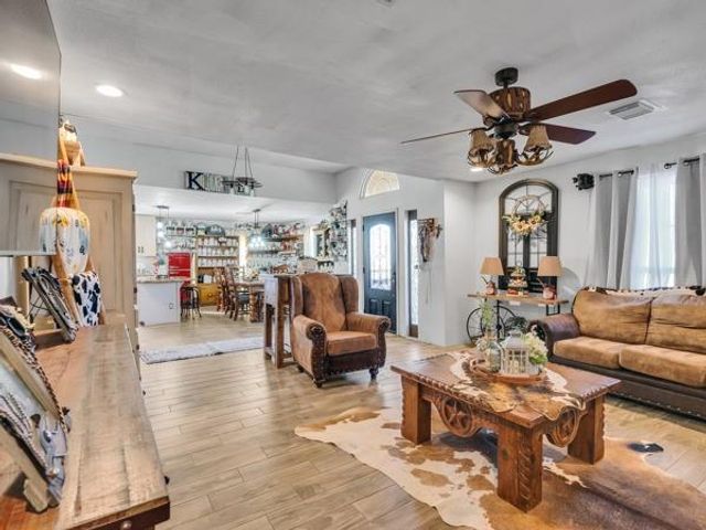 1414 County Road 3550, Cleveland, TX 77327