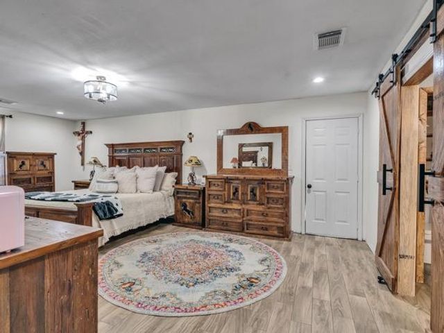 1414 County Road 3550, Cleveland, TX 77327