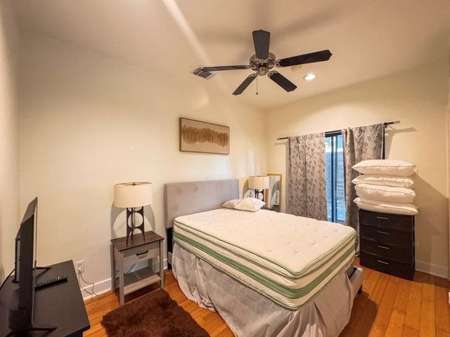 2010 Blodgett Street E, Houston, TX 77004