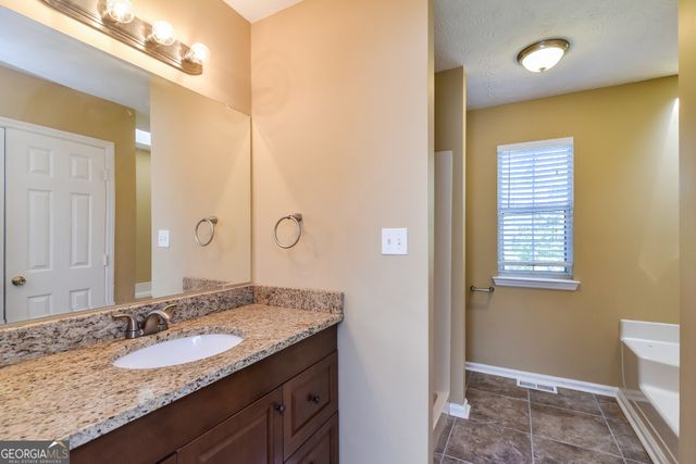 1000 Cliffside Run, Lithonia, GA 30058