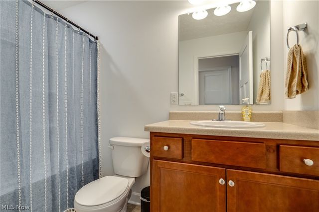 3593 Portage Point Boulevard, Akron, OH 44319