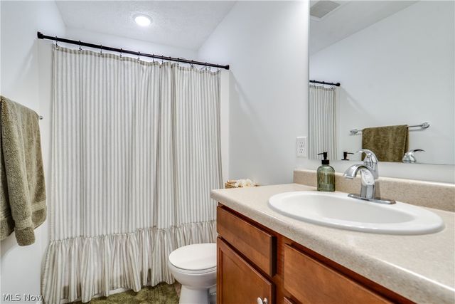 3593 Portage Point Boulevard, Akron, OH 44319