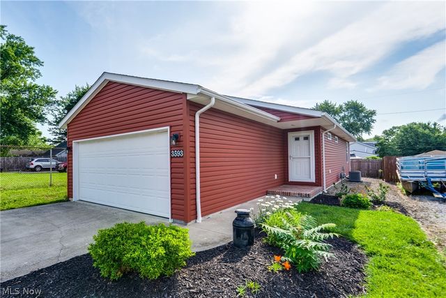 3593 Portage Point Boulevard, Akron, OH 44319