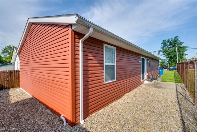 3593 Portage Point Boulevard, Akron, OH 44319