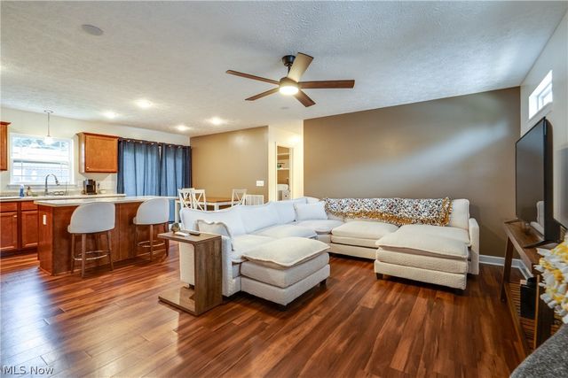 3593 Portage Point Boulevard, Akron, OH 44319